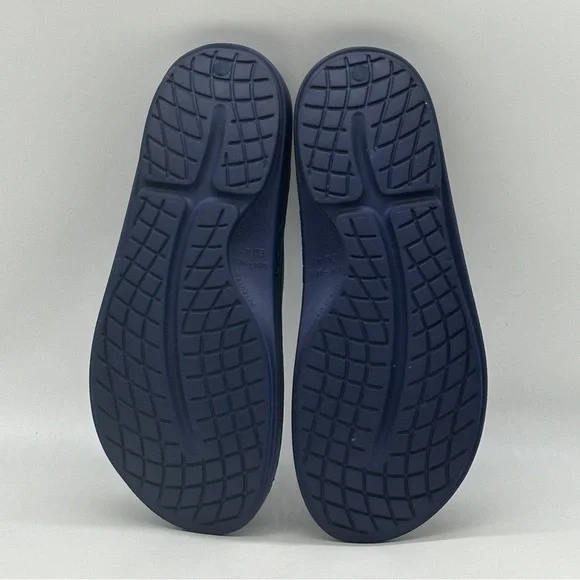 OOFOS Sandals. Size 14 - Picture 9 of 10